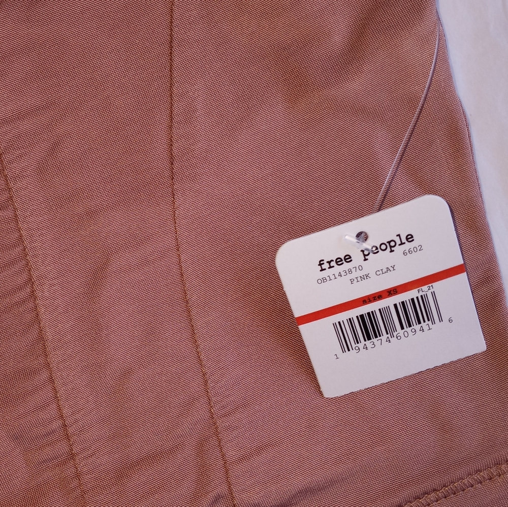 Free People Silky Stretch Cami / Crop Top light pink - Picture 5 of 7